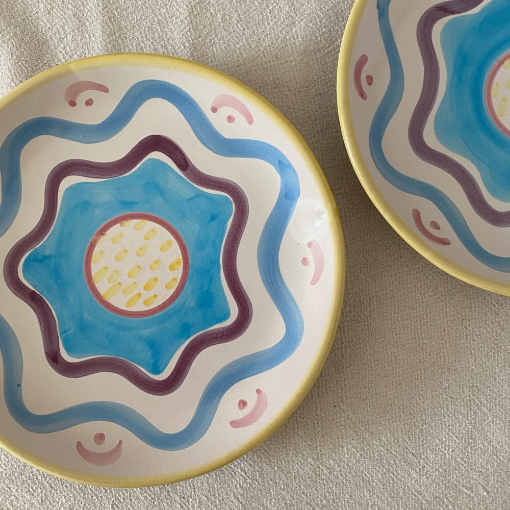 Vintage (2) Italian pottery plates